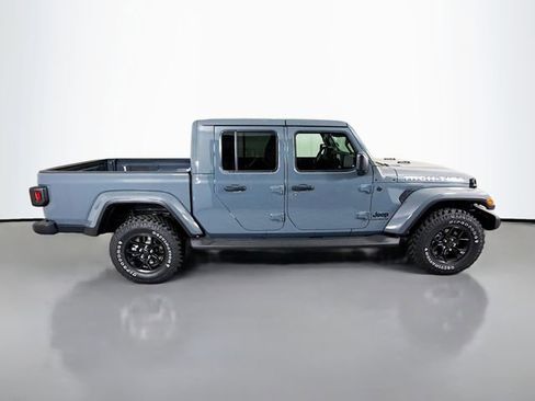 New 2025 Jeep Gladiator Sport image 8