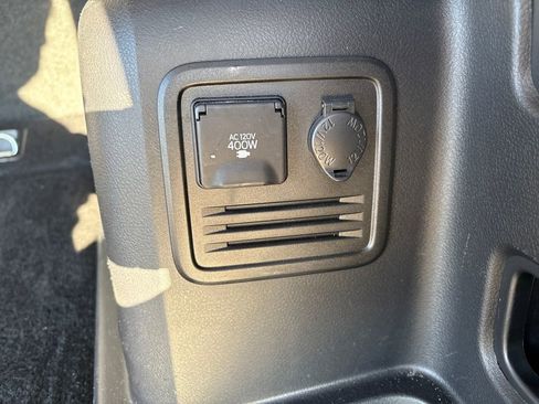 Used 2024 Toyota 4Runner TRD Off-Road image 38