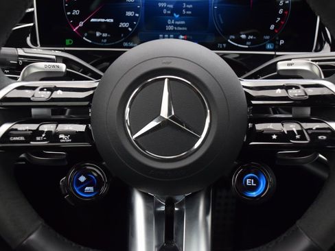 Used 2025 Mercedes-Benz E 53 AMG e 4MATIC Sedan image 22