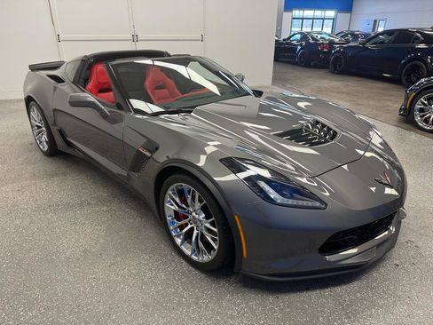 Used 2015 Chevrolet Corvette Z06 w/ 2LZ Preferred Equipment Group RWD image 4