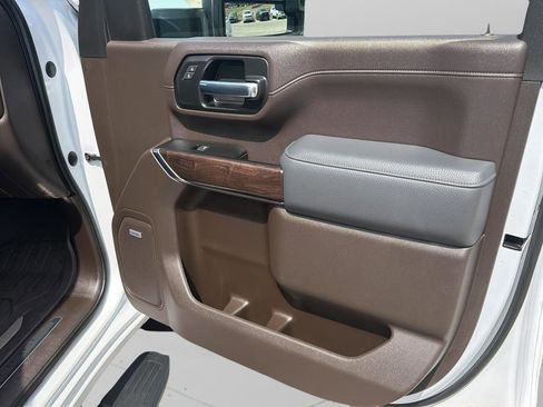 Used 2022 GMC Sierra 2500 Denali AWD/4WD image 10