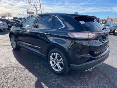 Used 2018 Ford Edge Titanium image 3