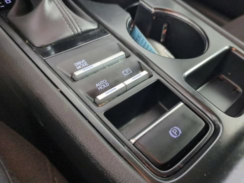 Used 2025 Hyundai Sonata SE FWD image 26