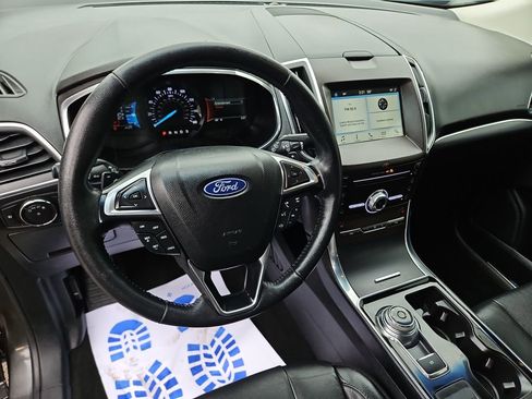 Used 2019 Ford Edge Titanium AWD/4WD image 12