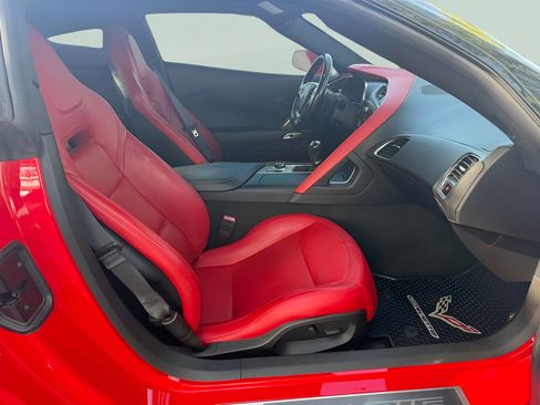 Used 2017 Chevrolet Corvette Stingray Coupe w/ 1LT RWD image 11
