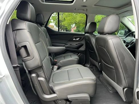 Used 2020 Chevrolet Traverse Premier w/ Redline Edition AWD/4WD image 19