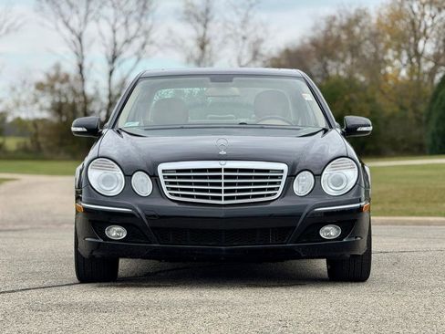 Used 2009 Mercedes-Benz E 350 4MATIC Sedan image 12