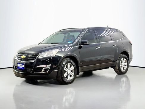 Used 2016 Chevrolet Traverse LT FWD image 3