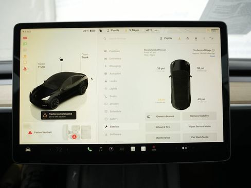 Used 2023 Tesla Model Y Long Range image 59