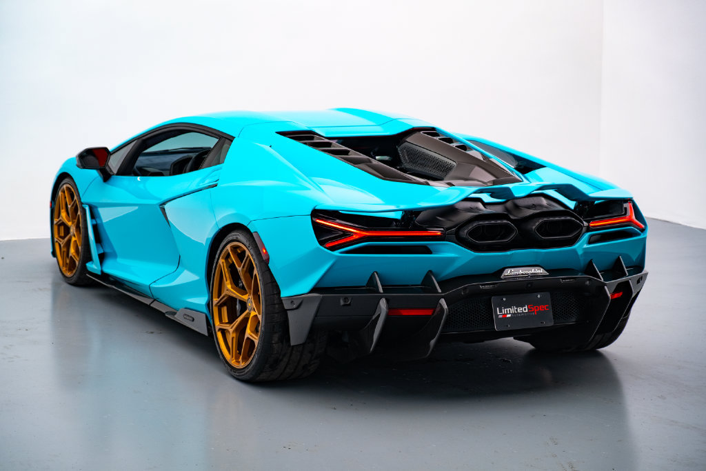 Used 2024 Lamborghini Revuelto AWD/4WD image 23