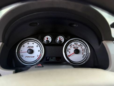 Used 2010 Ford Focus S FWD image 21