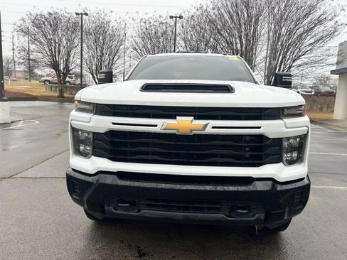 Certified 2024 Chevrolet Silverado 2500 Custom w/ Custom Convenience Package image 9
