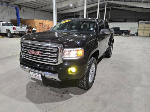 Used 2015 GMC Canyon SLT w/ Driver Alert Package image 3