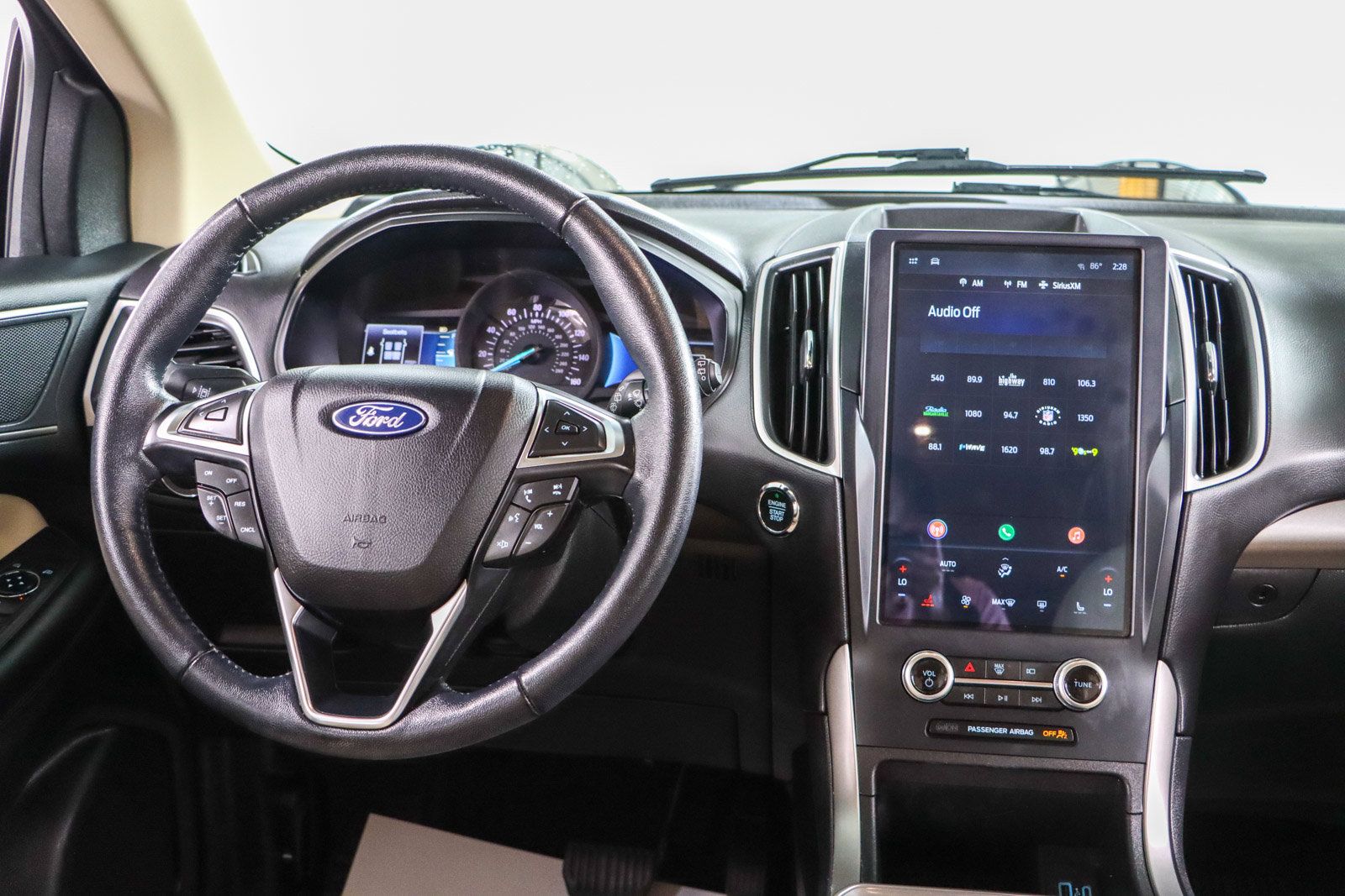 Used 2023 Ford Edge SEL AWD/4WD image 17