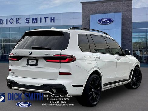Used 2024 BMW X7 xDrive40i w/ M Sport Package AWD/4WD image 6
