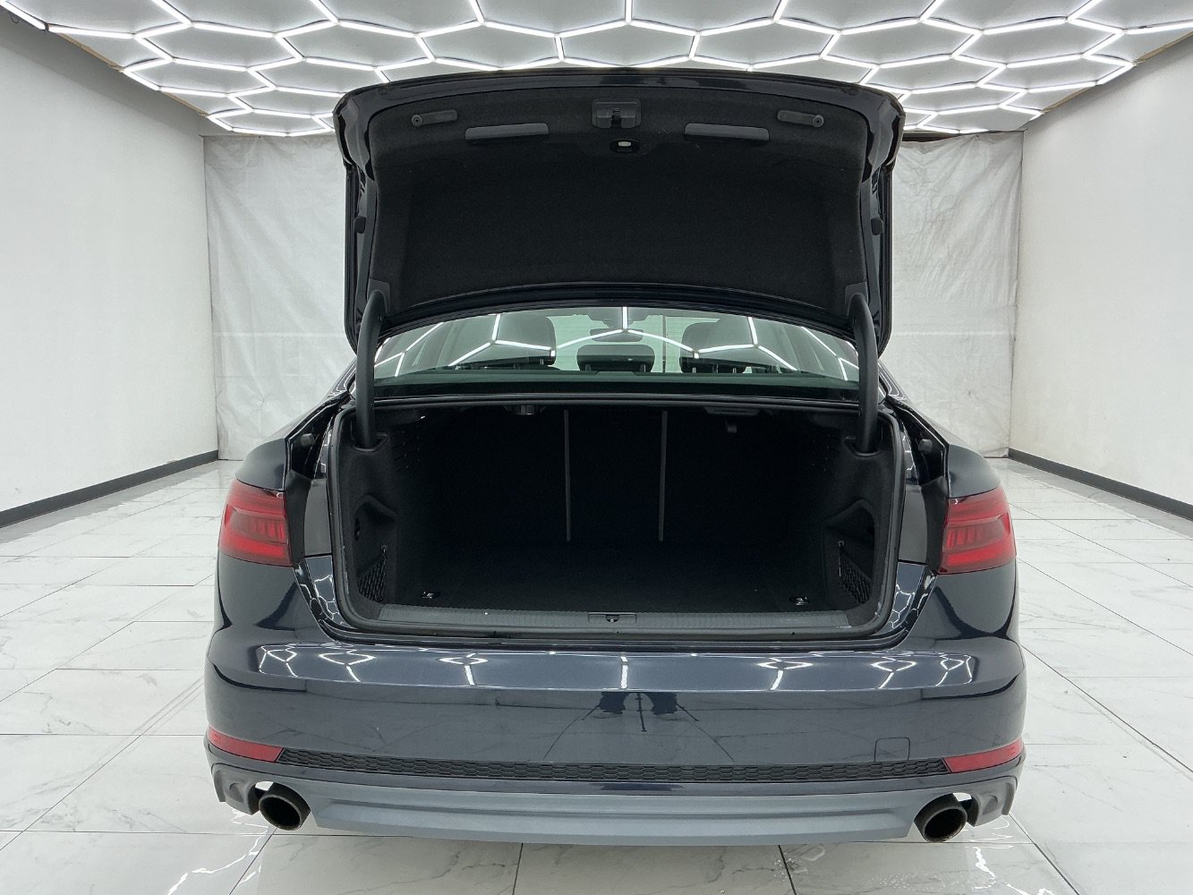 Used 2018 Audi A4 2.0T Premium AWD/4WD image 46
