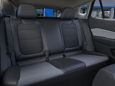 New 2026 Chevrolet Trax LT image 17