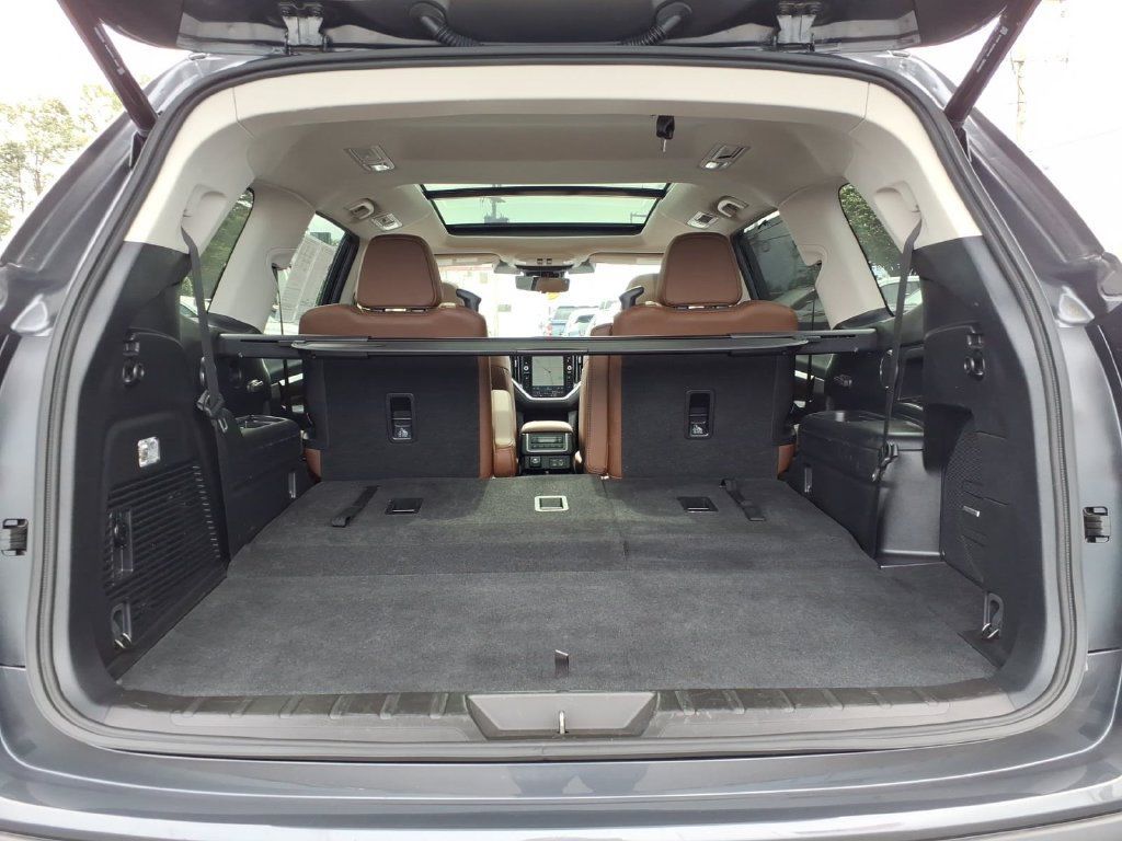 Used 2024 Subaru Ascent Touring AWD/4WD image 17