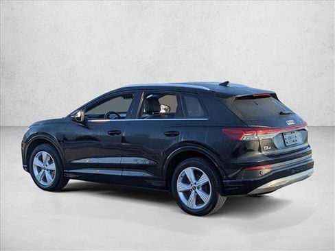 Certified 2022 Audi Q4 e-tron Premium Plus w/ Premium Plus image 7