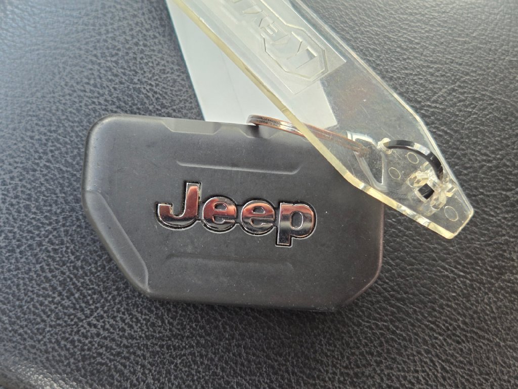 Used 2023 Jeep Wrangler Unlimited Sport AWD/4WD image 27