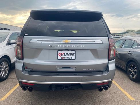 Used 2023 Chevrolet Suburban Premier AWD/4WD image 11