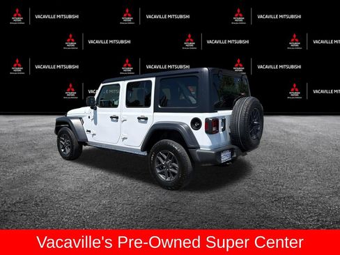 Used 2024 Jeep Wrangler Unlimited Sport AWD/4WD image 4
