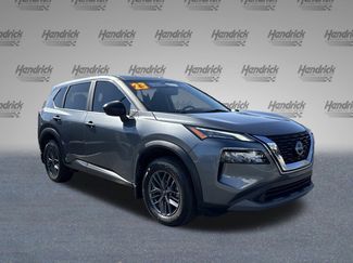 Used 2023 Nissan Rogue S video 2