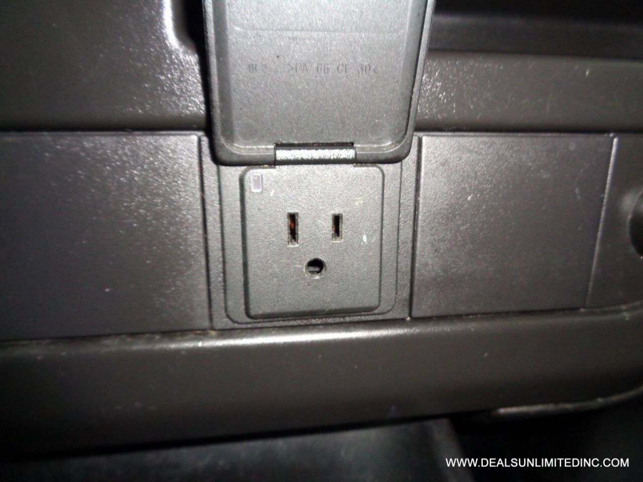 Used 2019 Chevrolet Express 2500 w/ Driver Convenience Package RWD image 14