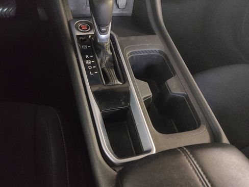 Used 2021 Nissan Sentra SV FWD image 26