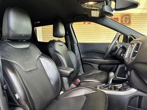 Used 2020 Jeep Compass High Altitude AWD/4WD image 22