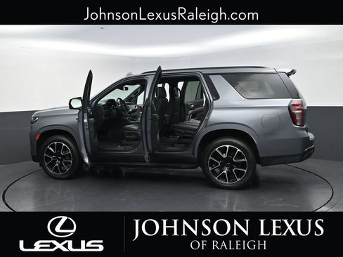 Used 2022 Chevrolet Tahoe RST w/ Luxury Package AWD/4WD image 37