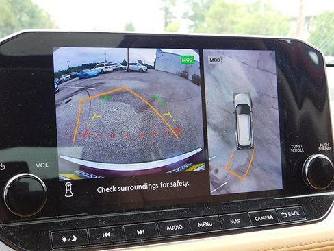 Used 2023 Nissan Rogue Platinum w/ Platinum Premium Package image 20