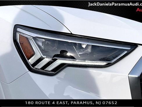Used 2025 Audi Q3 2.0T Premium w/ Convenience Package image 21