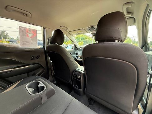 Certified 2025 Hyundai Kona SEL AWD/4WD image 17