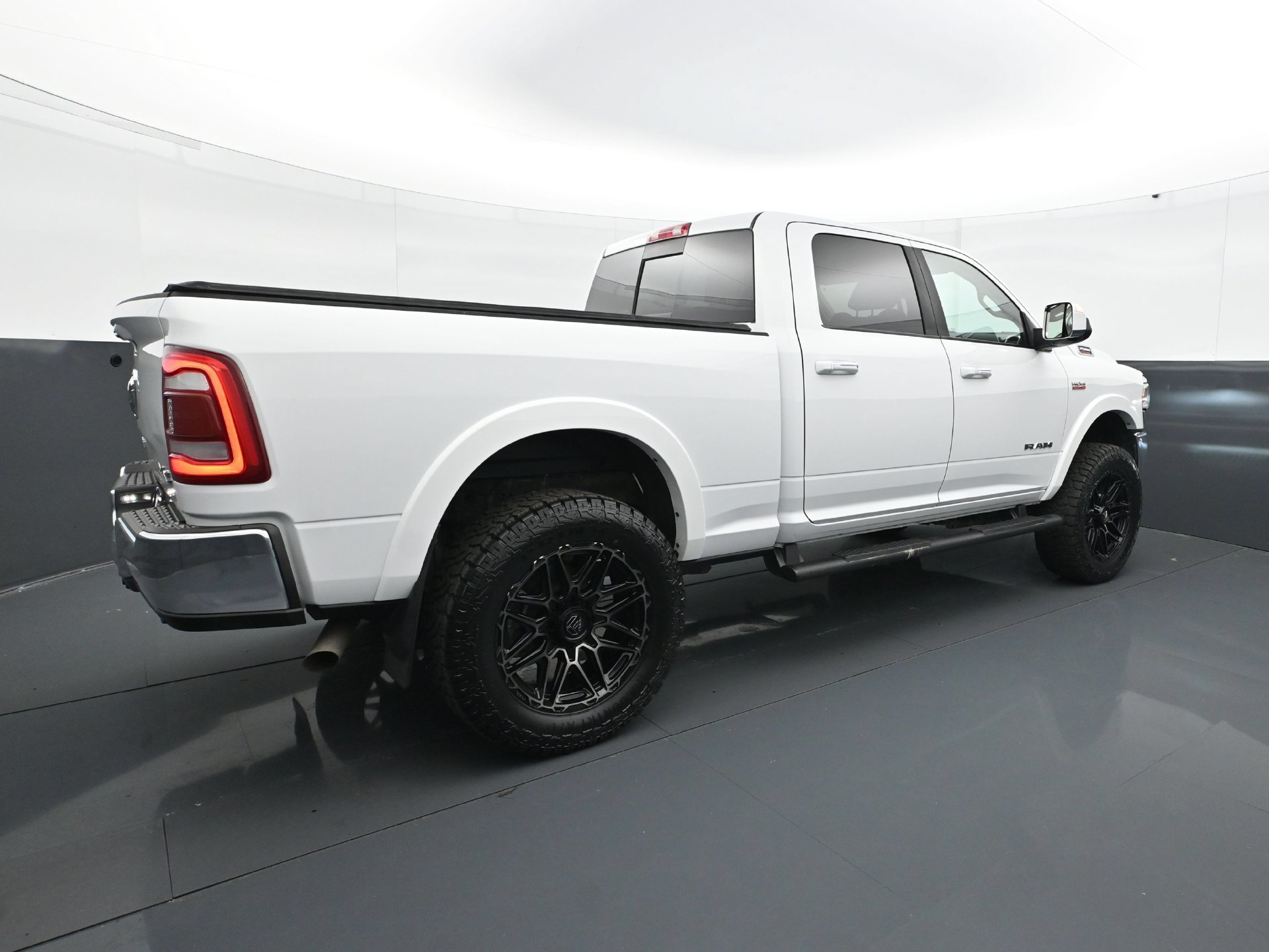 Used 2022 RAM 2500 Laramie AWD/4WD image 7