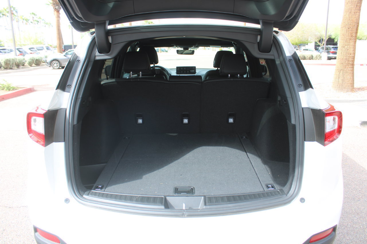 Used 2026 Acura RDX SH-AWD image 5