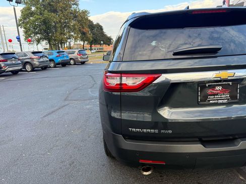 Used 2020 Chevrolet Traverse LT AWD/4WD image 62