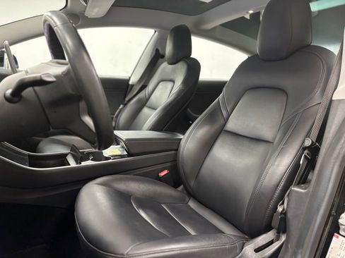Used 2018 Tesla Model 3 Long Range image 7