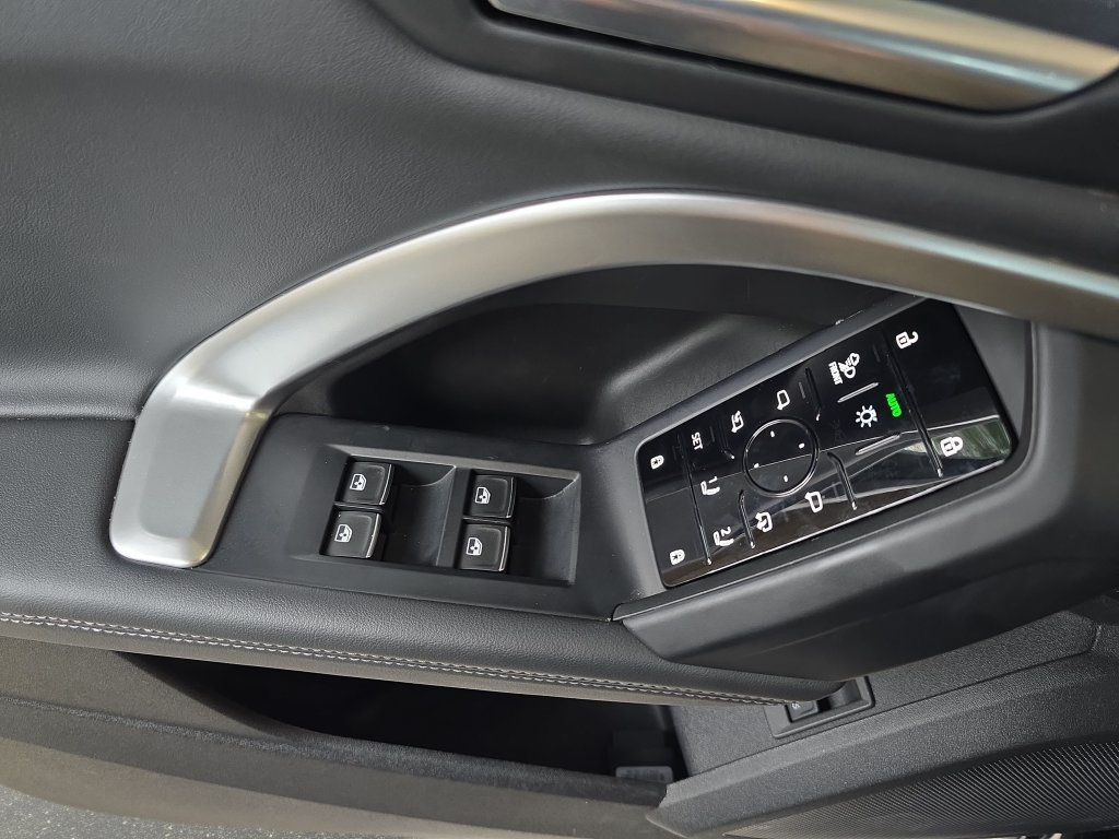 Used 2025 Audi Q5 Premium w/ Premium Plus AWD/4WD image 29