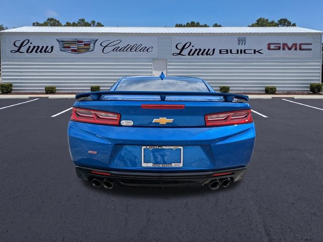 Used 2018 Chevrolet Camaro SS RWD image 5