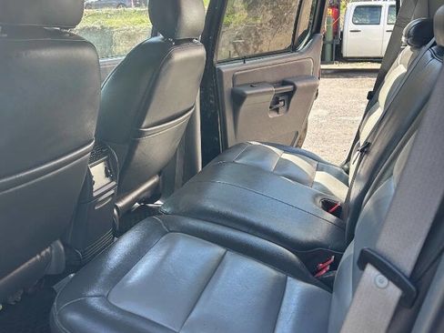 Used 2005 Ford Explorer Sport Trac XLT AWD/4WD image 12
