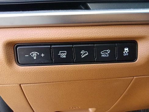 Used 2024 Kia Telluride EX X-Line image 18