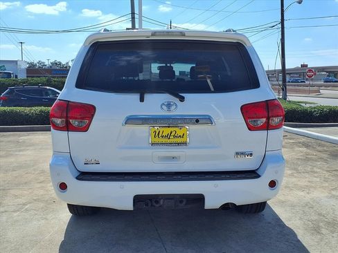 Used 2014 Toyota Sequoia Limited image 22