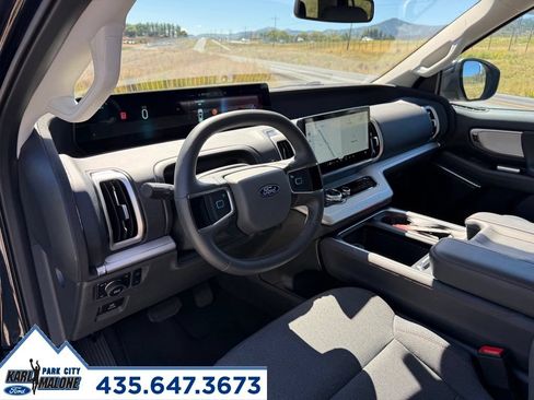 Used 2025 Ford Expedition Active AWD/4WD image 14