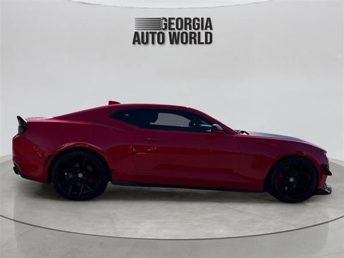 Used 2021 Chevrolet Camaro LT image 11