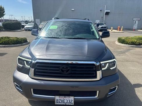 Used 2022 Toyota Sequoia TRD Sport AWD/4WD image 2