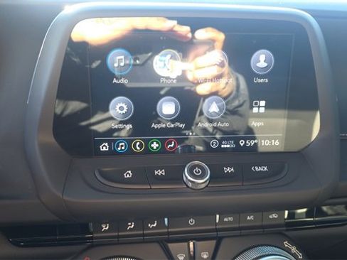 Used 2020 Chevrolet Camaro LT w/ RS Package image 15