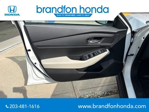 Used 2023 Honda Accord EX image 11