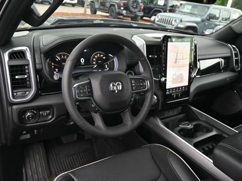 Used 2025 RAM 1500 Laramie w/ Night Edition RWD image 11