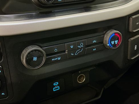 Used 2021 Ford F150 XLT AWD/4WD image 23
